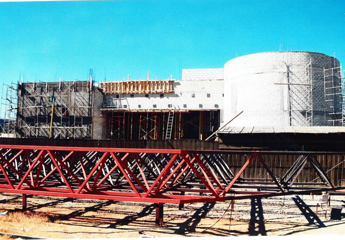 1991 Inauguración  oficial universidad en Guadalajara